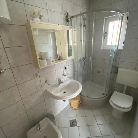 And Hoselito U Centru Makarske