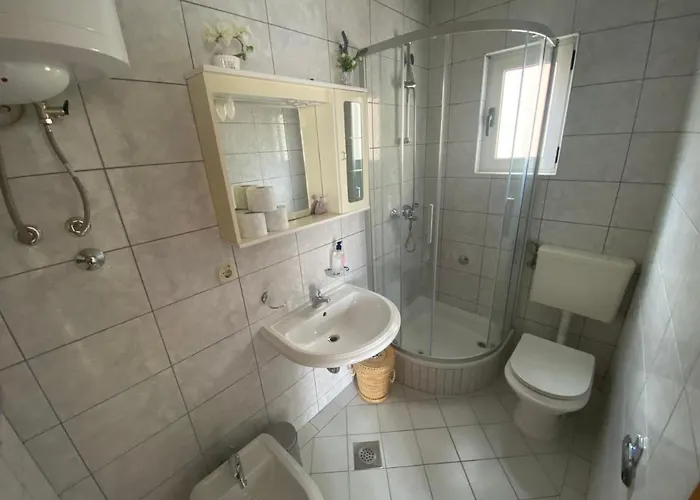 And Hoselito U Centru Makarske